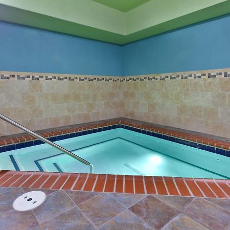 Holiday Inn Express & Suites - Effingham By Ihg Ngoại thất bức ảnh
