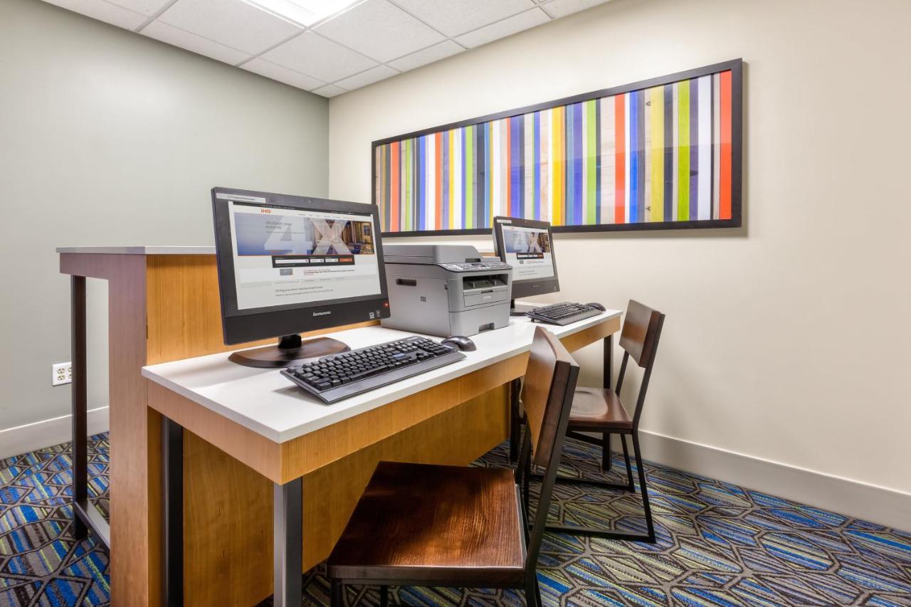 Holiday Inn Express & Suites - Effingham By Ihg Ngoại thất bức ảnh