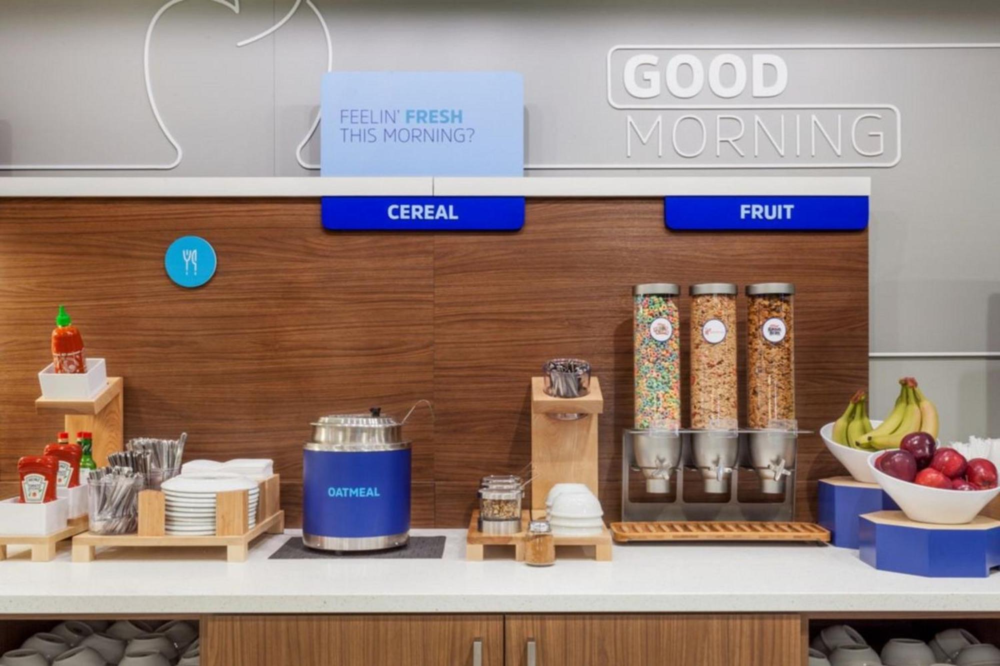 Holiday Inn Express & Suites - Effingham By Ihg Ngoại thất bức ảnh